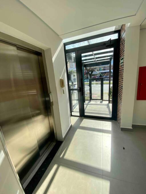 Apto Todo Novo E Bem Localizado! Apartamento